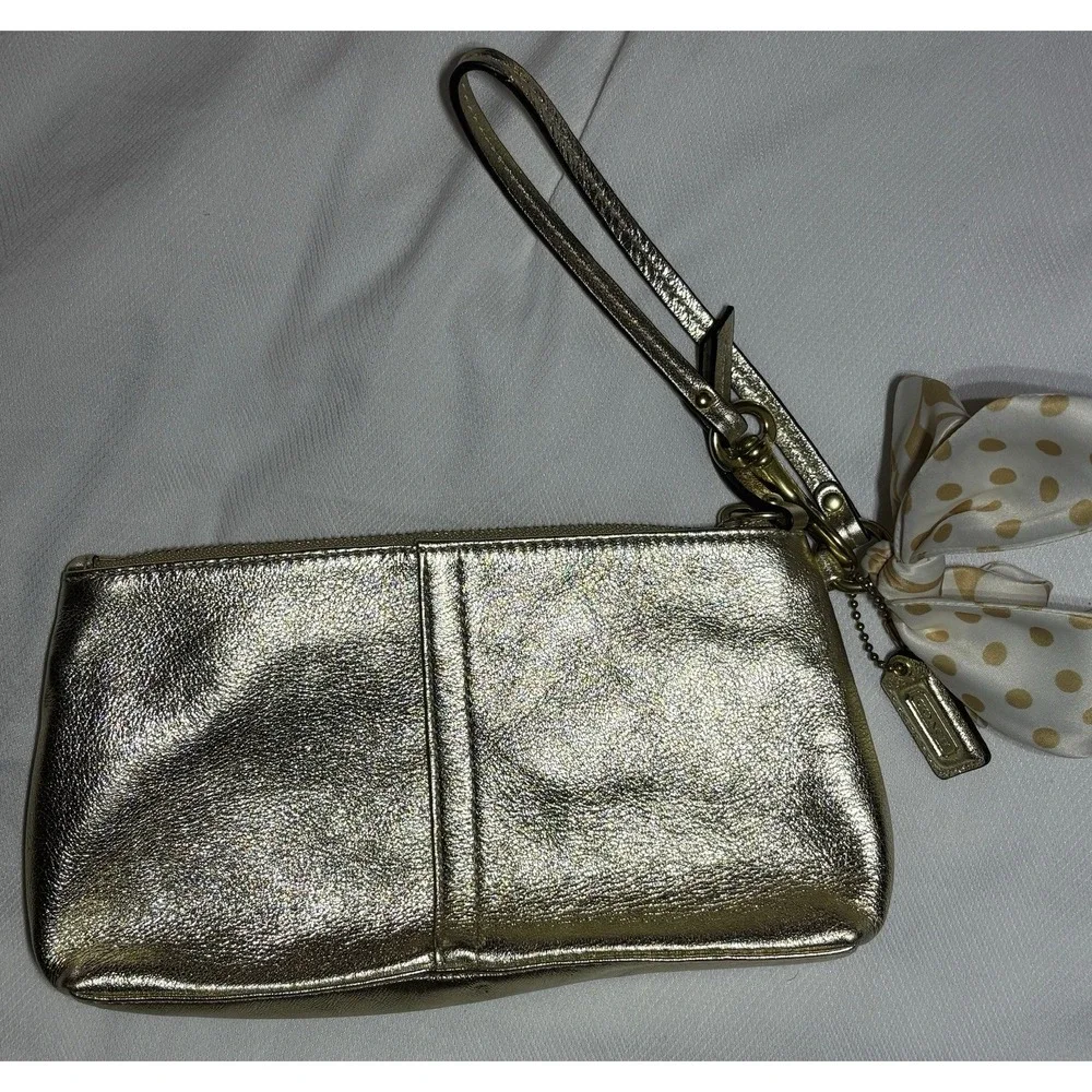 Coach Gold Wristlet With White Bow Clutch Purse Leather With Hang Tag